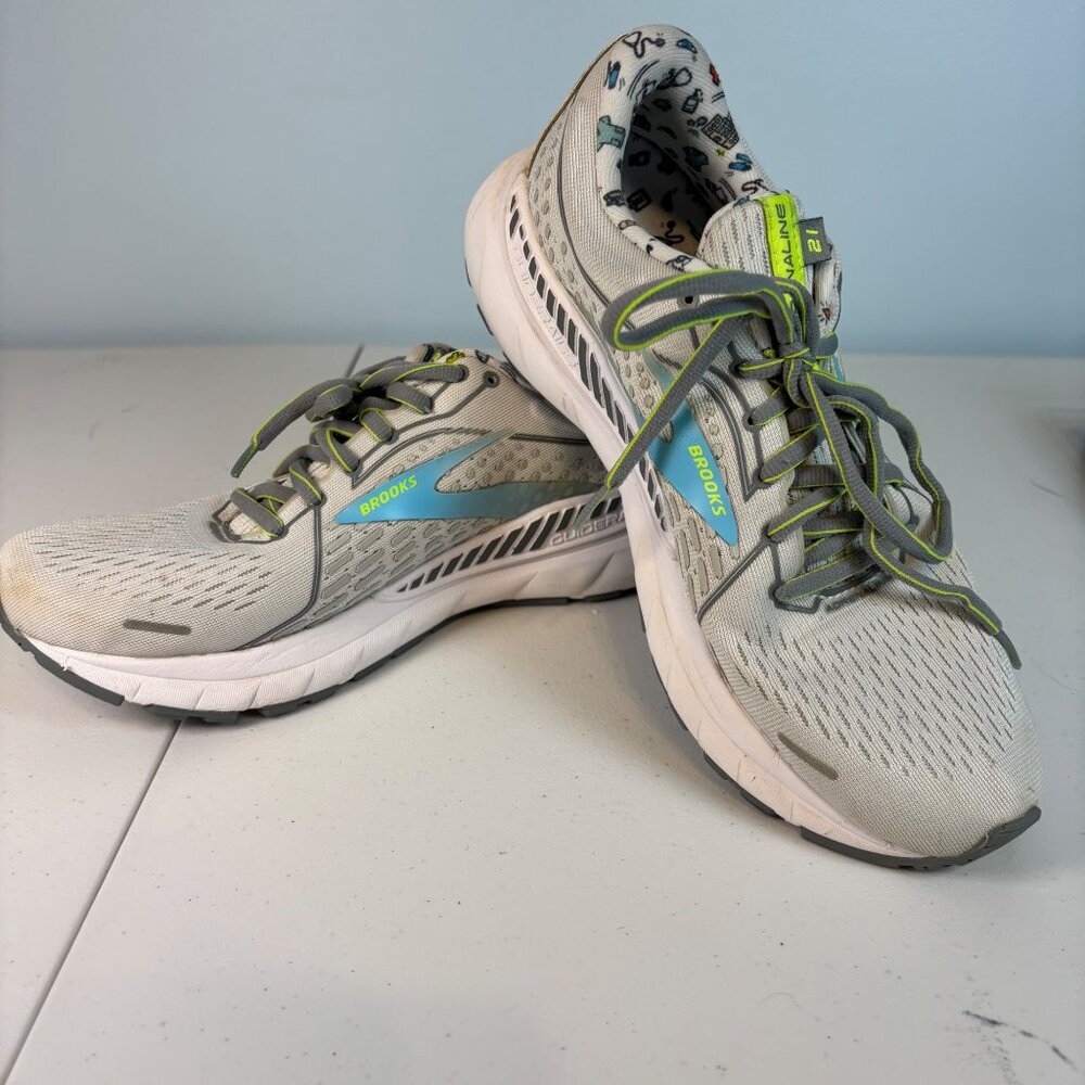 Brooks Adrenaline GTS 21 Women’s 8.5 Running Shoes First Responder Nurse Medical - Picture 12 of 16